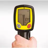 Display des GEOMAX Leitungsortungssystem EZiCAT i550